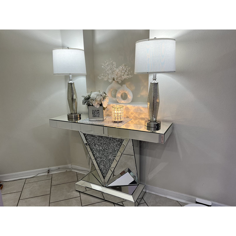 Hysnie Metal Table Lamp