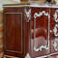 Armoire de rangement sculptée en bois massif avec tiroir