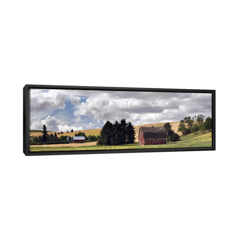 Vieille grange sous un ciel nuageux, Palouse, Washington State par Panoramic Images - Impression sur toile tendue sur châssis