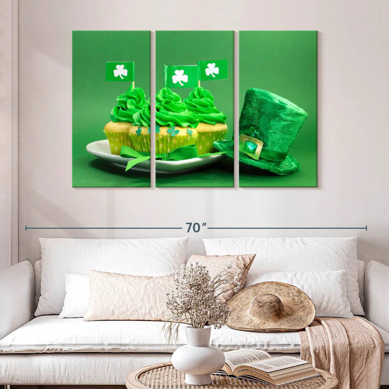 Lelend Cupcakes For St. Patrick's Day, 32" H x 50" W