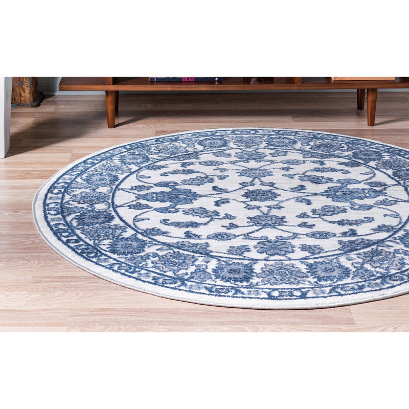 Oriental Indoor Rug, Round 7'10"
