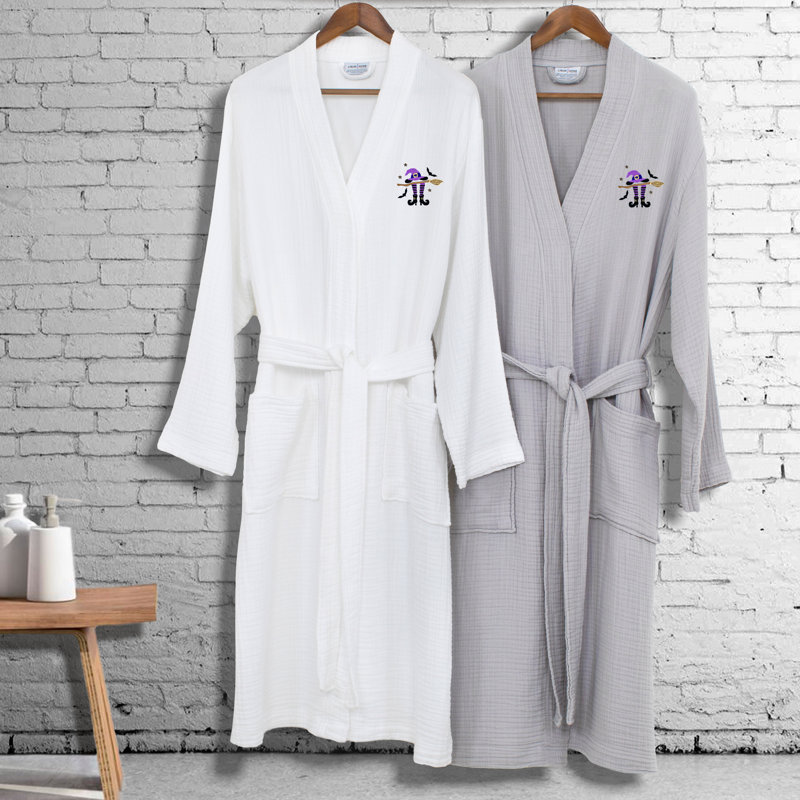 The Holiday Aisle® 100% coton turc unisexe Smyrna hôtel / spa robes brodées - chapeau-balai-pieds, TG, Gris