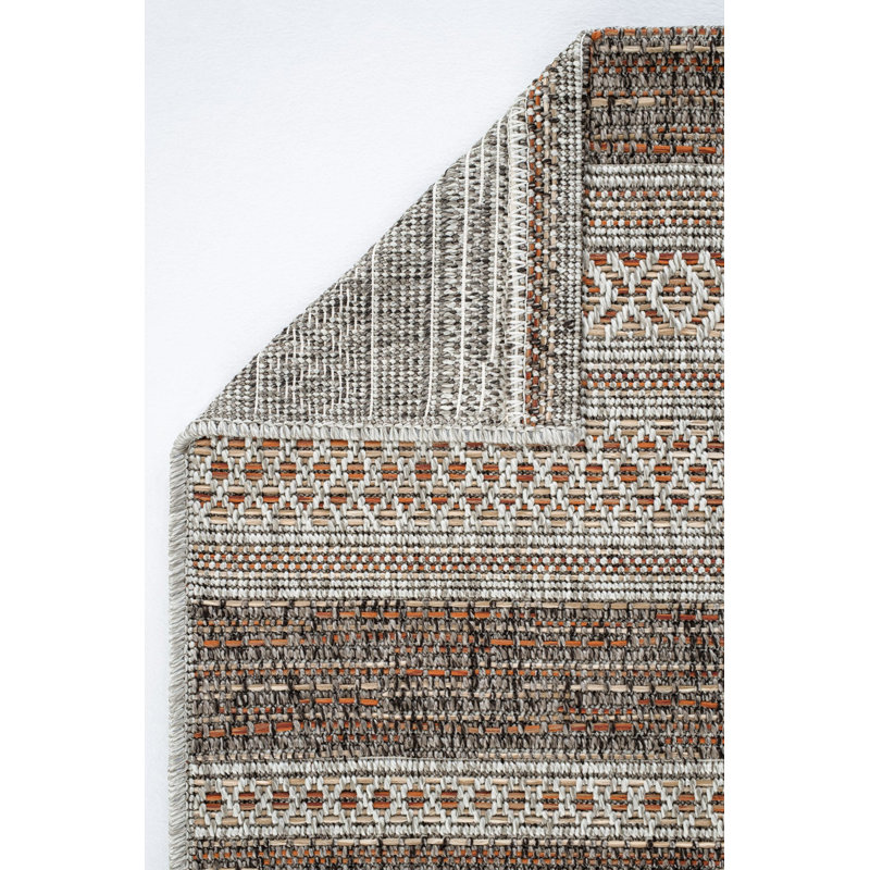 Rodrianna Machine Made Indoor / Outdoor Area Rug, Runner 3'11" x 9'10"
