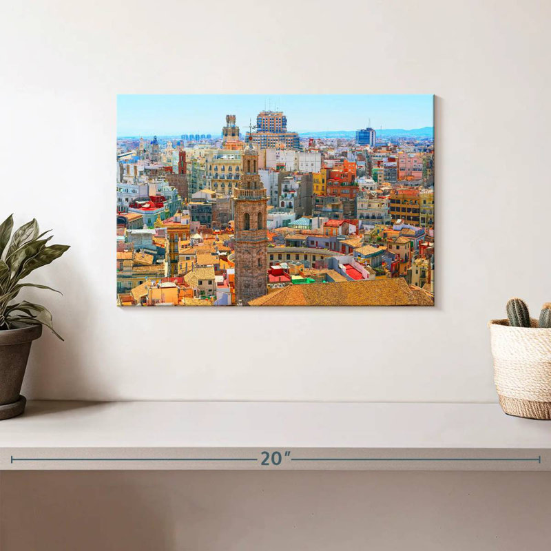 Nicci Valencia Cityscape, H 8 po x l 12 po
