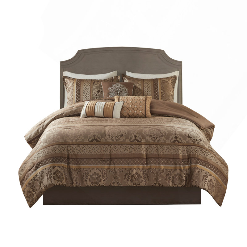 Ensemble d'édredon luxueux en jacquard avec motifs élégants et coussins décoratifs pour un look de chambre à coucher riche