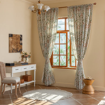 Polyester Floral Print Curtains 2 Panels (Set of 2)