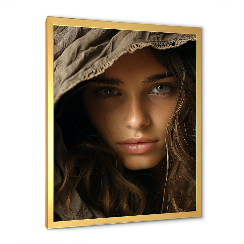 Portrait de femme, sentia sépia, impression sur toile, Cadre doré simple, H 20 po x l 12 po x P 1 po