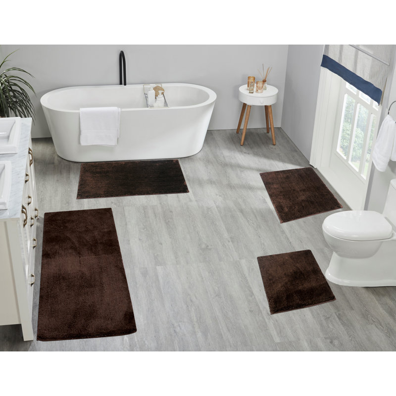 Ultra Luxe Bath Mat, 24" L x 17" W, Brown