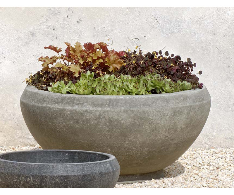 Giulia Handmade Pot Planter, 11" H x 22" W x 22" D, Nero Nuovo