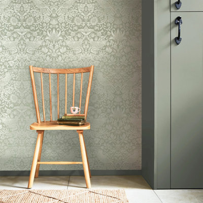 William Morris At Home Strawberry Thief Floral Wallpaper