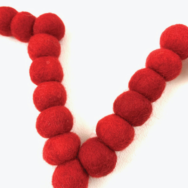 Étoile boule de feutre, Rouge