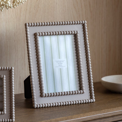 Cove Beaded Photo Frame 7x5in White