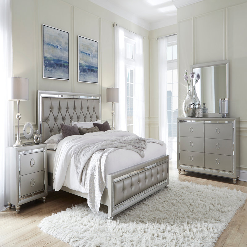 DRESSER