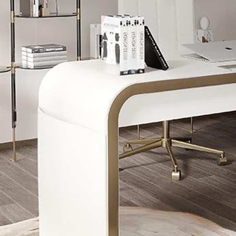 Bureau exquis de style français, H 29,52 po x l 55,11 po x P 23,62 po