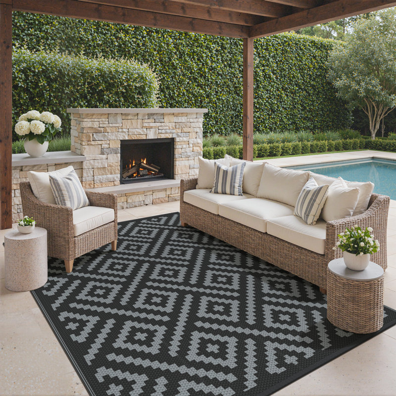 Recycled P.E.T Checkered and Geometric Rug, Black; Gray, Rectangle 6 pi x 9 pi