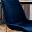 3 configurations de salle à manger rondes - une table à tréteaux et deux chaises dorées - 2 combinaisons de pieds en métal blanc