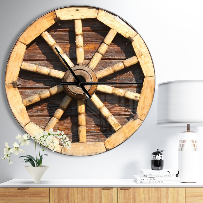 Horloge murale Swigart Farmhouse Designart, Moyen