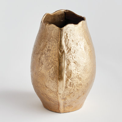 Harlin Short Vase