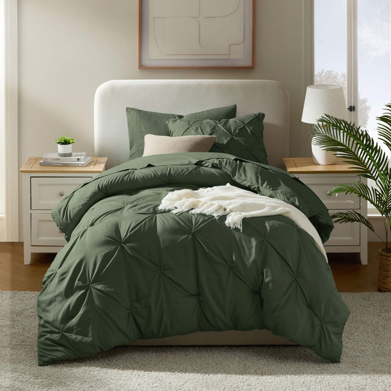 Ensemble d'édredon plissé avec draps Bed-in-a-Bag, Vert olive, Édredon simple très long + 4 pièces supplément