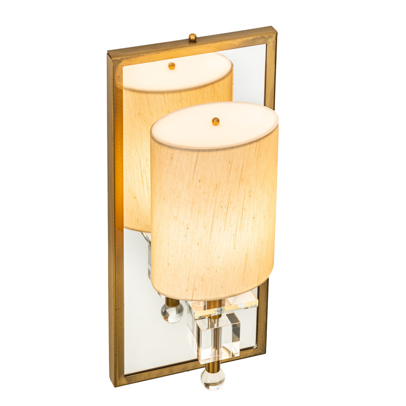 Barfleur 1 - Light Wallchiere
