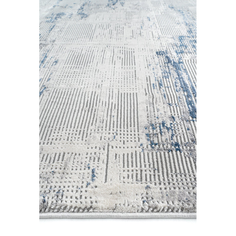 Roblyn Machine Made Indoor / Outdoor Area Rug, Rectangle 5'3" x 8'2"