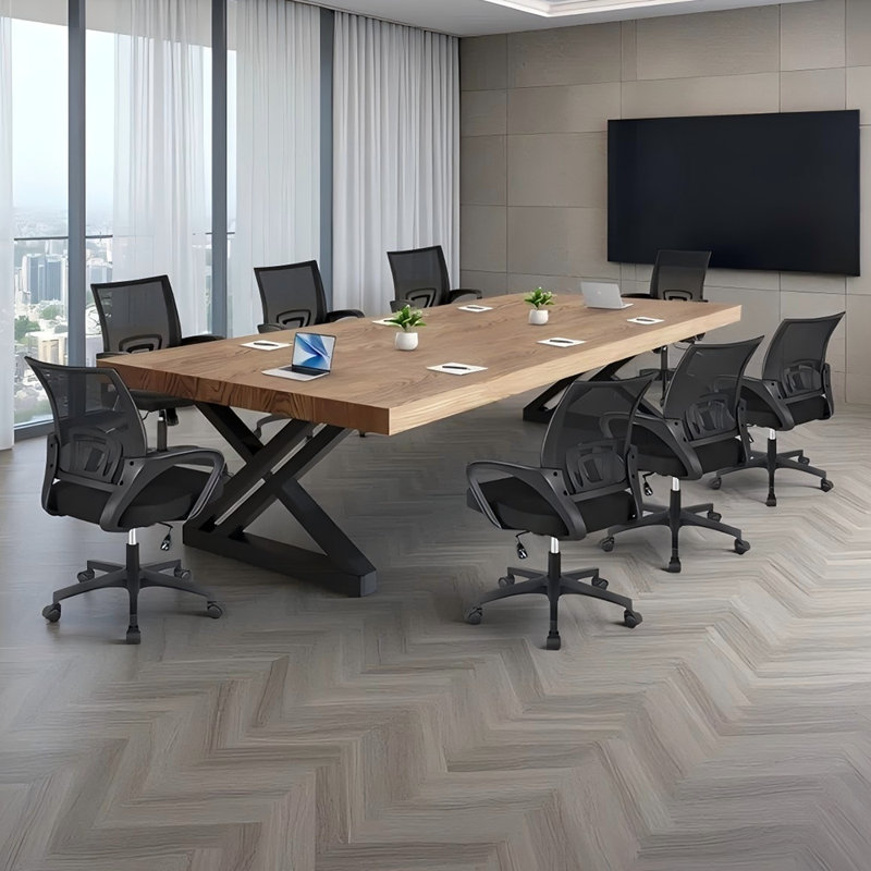 Ensemble de table de conférence et de chaises en bois massif de style industriel, jumelé à des chaises de bureau grises, Noir