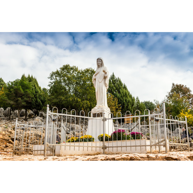 Vierge Marie - photographie sur toile tendue, H 24 po x l 36 po