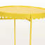 Table d'appoint ronde Muriel avec plateau festonné et base décorative en métal jaune