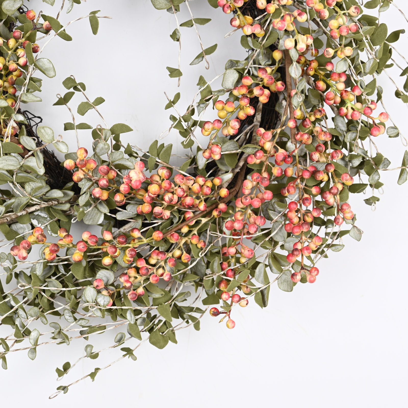Latunja 24" Handcrafted Eucalyptus No Holiday Wreath, Green/Orange