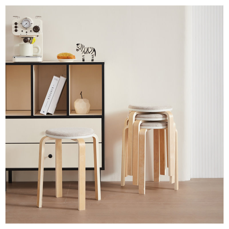 Ensemble de 4 tabourets empilables en bois cintré - Chaises de salle à manger rondes en bois massif avec coussin gris clair pour la cuisine et la salle de classe