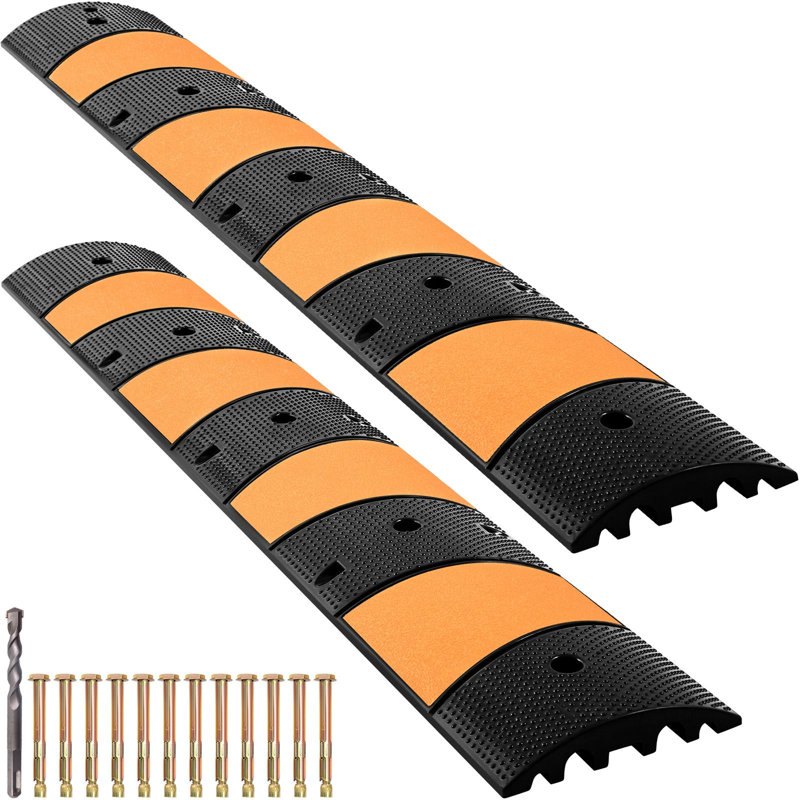 Bosse de caoutchouc en caoutchouc L 72,8 po x l 12,2 po x H 2,2 po avec 2 canaux, caoutchouc recyclé, paquet de 2, contrôle de la circulation, noir / jaune, capacité de charge de 22 000 lb avec bandes réfléchissantes