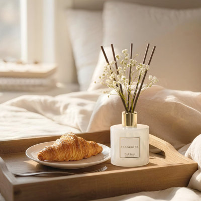 Ensemble de diffuseur à roseaux COCORRINA, bouteille en verre de 6,7 oz liq. Avec fleur séchée, parfum durable pour le décor de la salle de bain