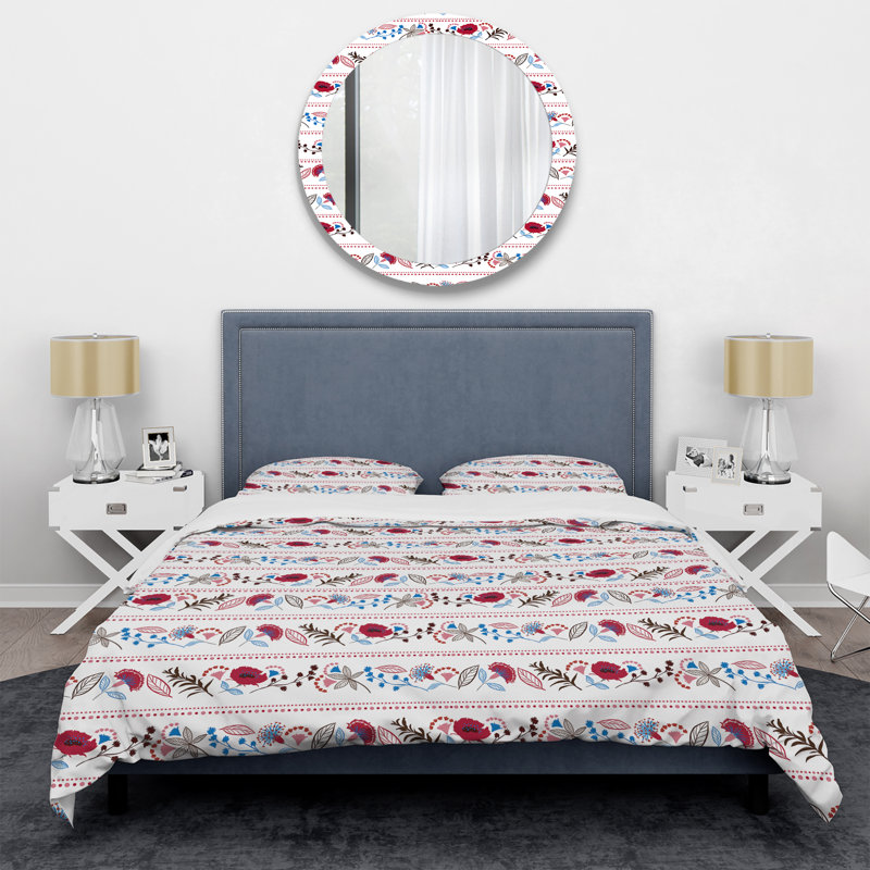 White and Red Striped Pattern - Abstract Duvet Cover Set - Microfiber Polyester, King Duvet Cover + 2 King Shams