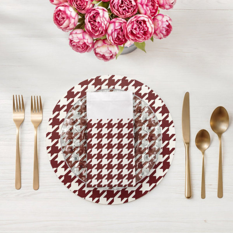 Houndstooth Cotton Blend Square Napkins, Red White