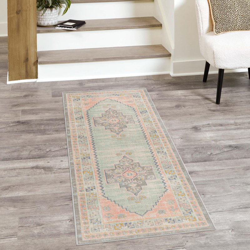 Matthei Oriental Indoor Rug, Runner 2' x 6'