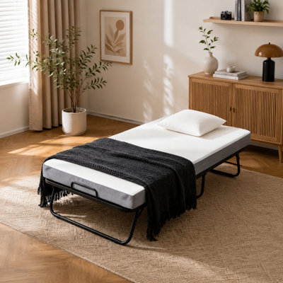 This portable folding bed boasts excellent stability, strong load-bearing capacity, and easy storage. Its thickened frame design prevents it from sagging even after prolonged use.