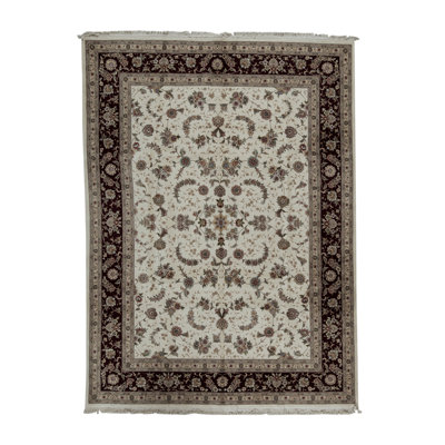 Elegance Oriental Indoor Rug