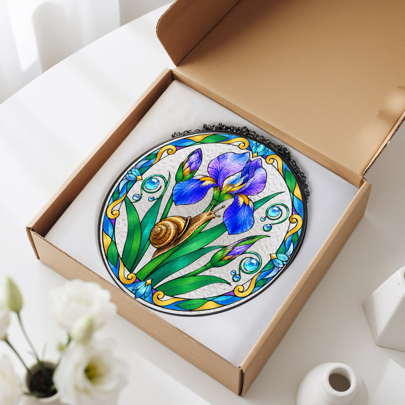 «Brown Snail on Blue Iris in St donned Glass», art mural sur toile, H 12 po