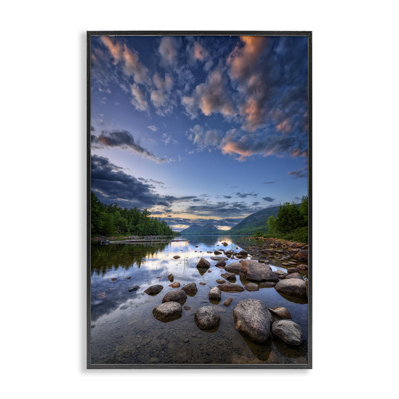 «Rocky Mountainous Shore», estampe numérique par Rick Berk, Giclée encadrée noir minuit, H 24 po x l 16 po
