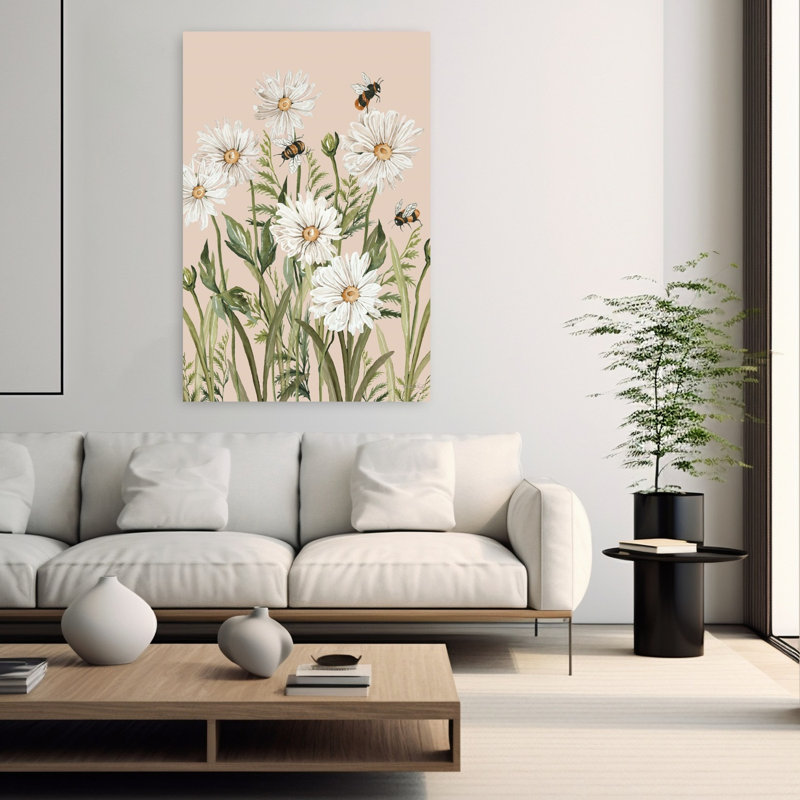 «A Buzzing Ballet Contemporary Bee Daisy», art naturel, 60" H x 40" W