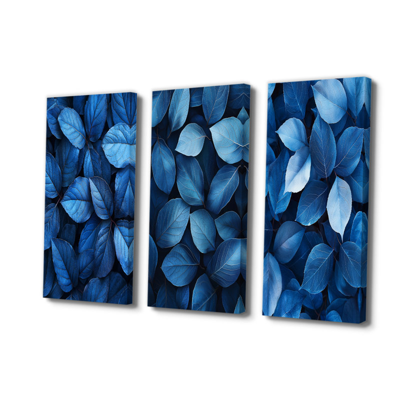 «Midnight Blue Leaves Tranquility I», collection d'impressions sur toile traditionnelles dorées, Toile tendue