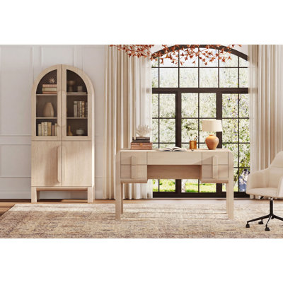 Ensemble de bureau 2 pièces, bureau de direction moderne de 53,5 po avec station de charge et tiroirs et bibliothèques arquées à 5 niveaux de hauteur de 71 po avec porte vitrée pour le salon, la chambre à coucher et le bureau à domicile