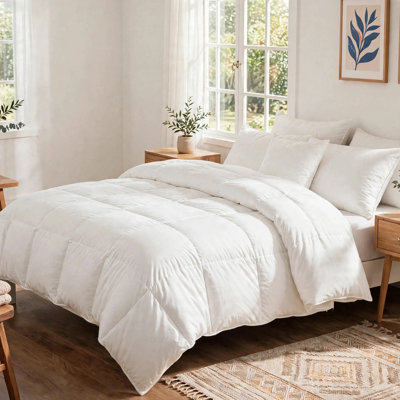 Lightweight Down Blend Baffle Box Duvet Insert/ Comforter, King