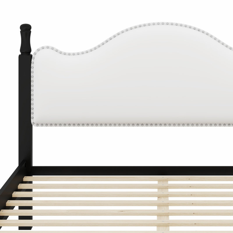Lit plateforme avec tête de lit courbée, idéal pour les chambres de style champêtre, traditionnel et moderne., Grand lit