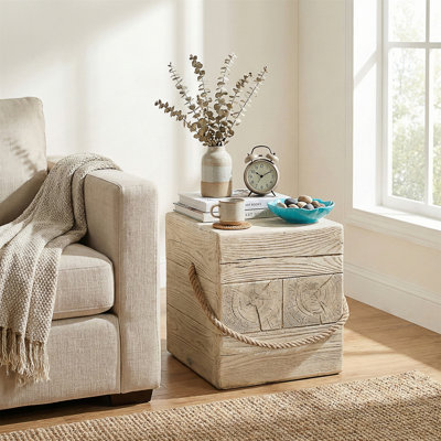 Table d'appoint carrée d'extérieur durable MGO avec cordon tressé simulé pour la décoration intérieure et de patio, conception peu encombrante