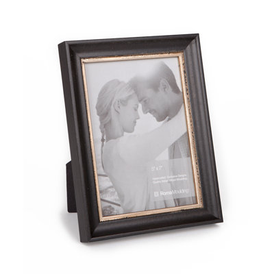Gardners Wood Embossed Picture Frame