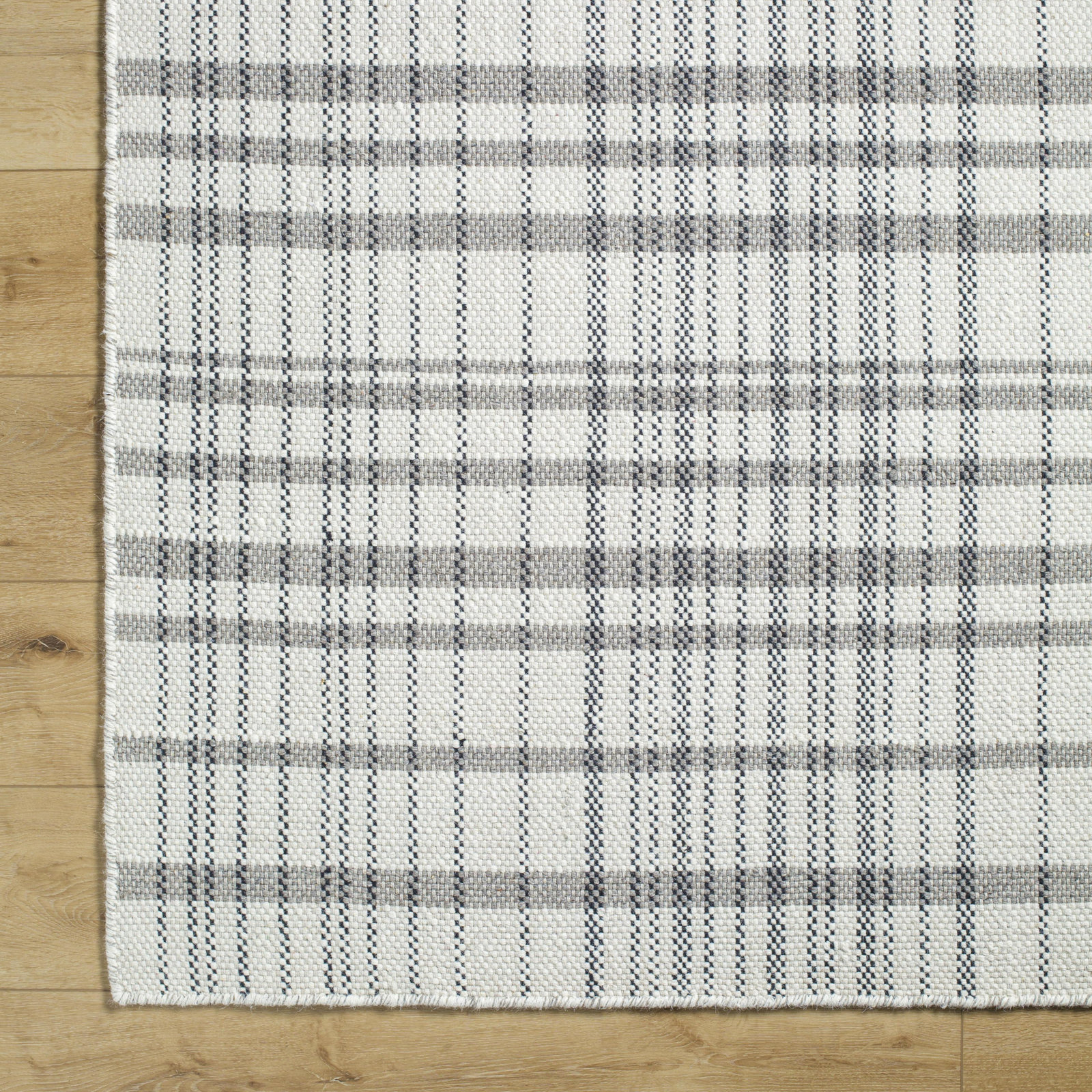 Lavande Hand-Woven Plaid Accent Rug, Rectangle 8' x 10'