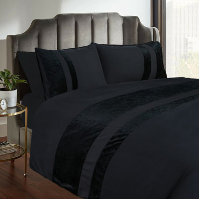 Aptos Solid Colour Duvet Cover Set with Pillowcases