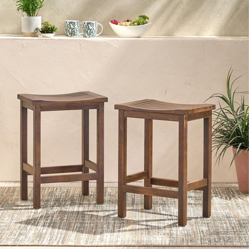Tabouret de bar d'extérieur à hauteur de comptoir en bois d'acacia, ensemble de 2, finition brun acajou