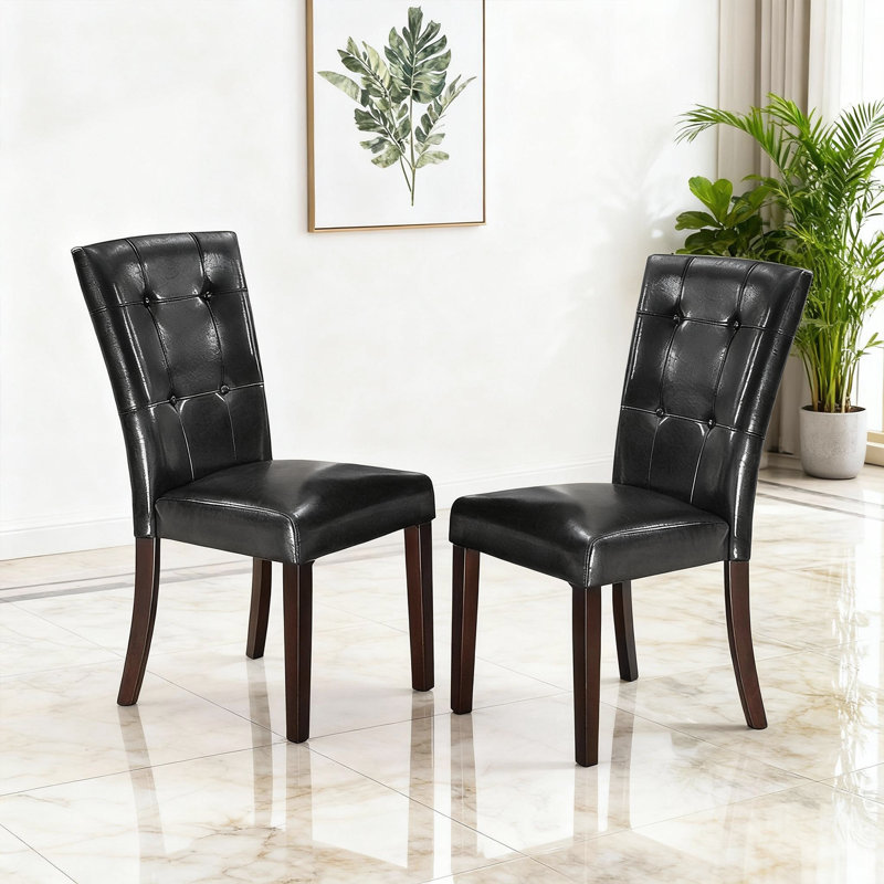 Chaise en bois d'hévéa classique avec coussin en cuir - assise robuste et confortable